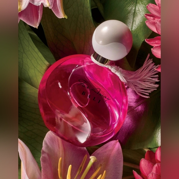 Luxury Bloom Bundle - Purse & Scent Avon - Luxe - Picture 3 of 3